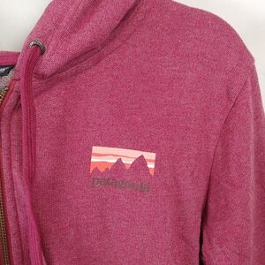 Patagonia Women Worn Wear Red(Berry) Full-Zip Cotton Blend Hoodie Graphic Sx M/L
